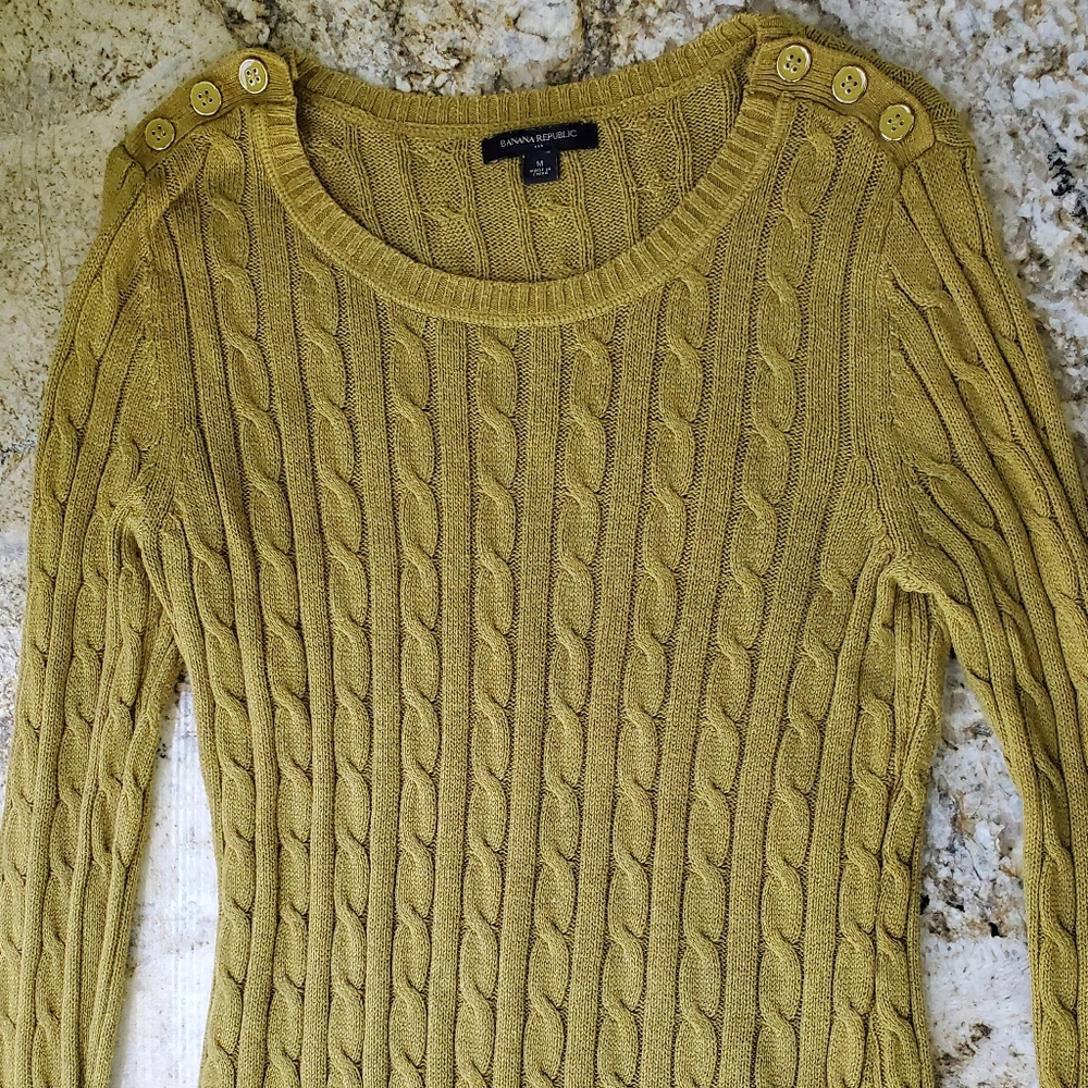 Knit sweater